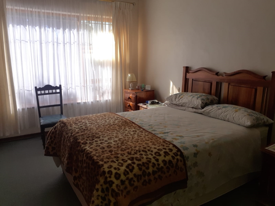 To Let 3 Bedroom Property for Rent in Wavecrest Eastern Cape